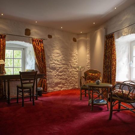 Hotel Burg Kerpen Illingen  Buitenkant foto